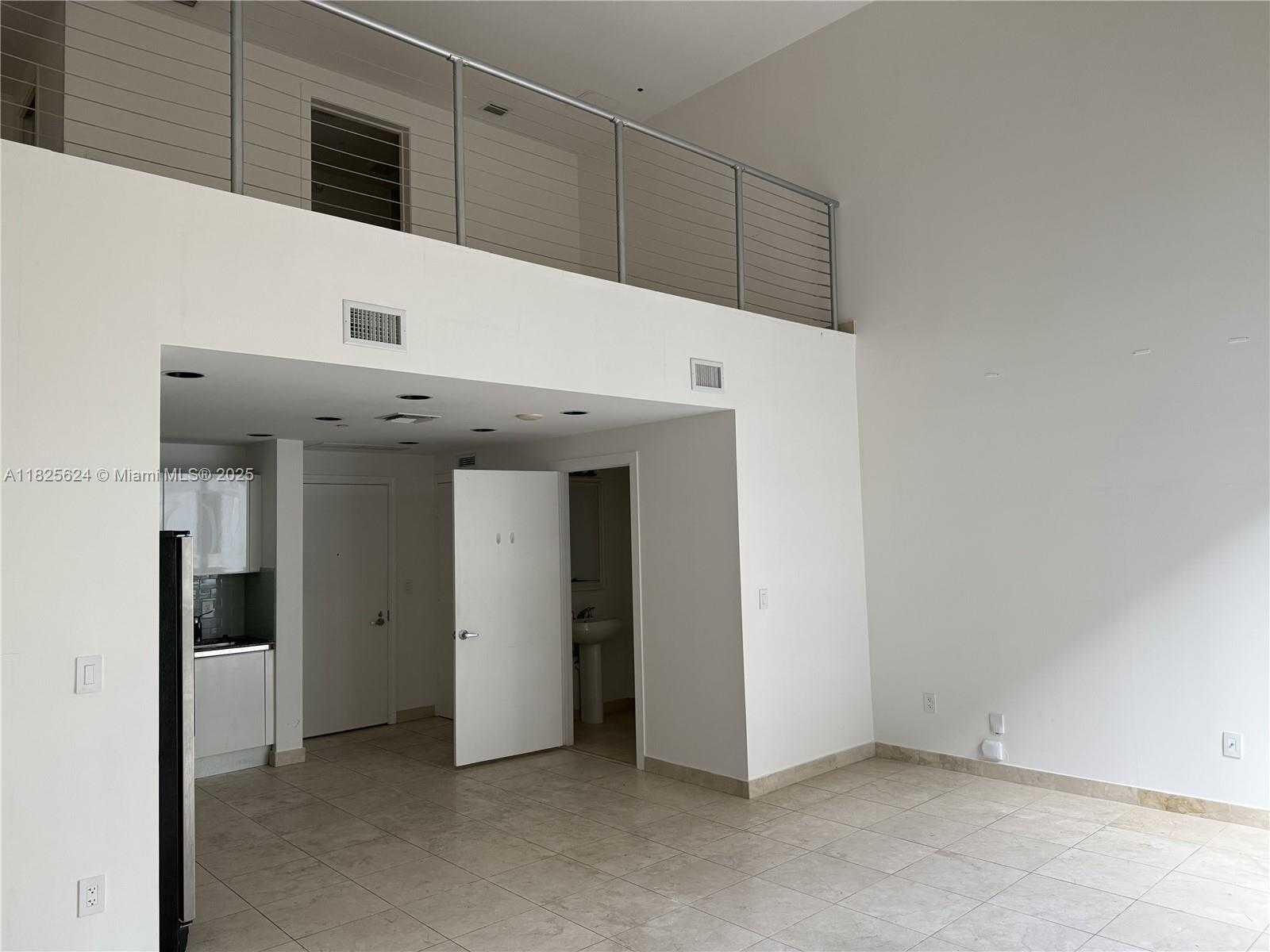 Small Image of 1060 BRICKELL AVE #415, Miami Number 3
