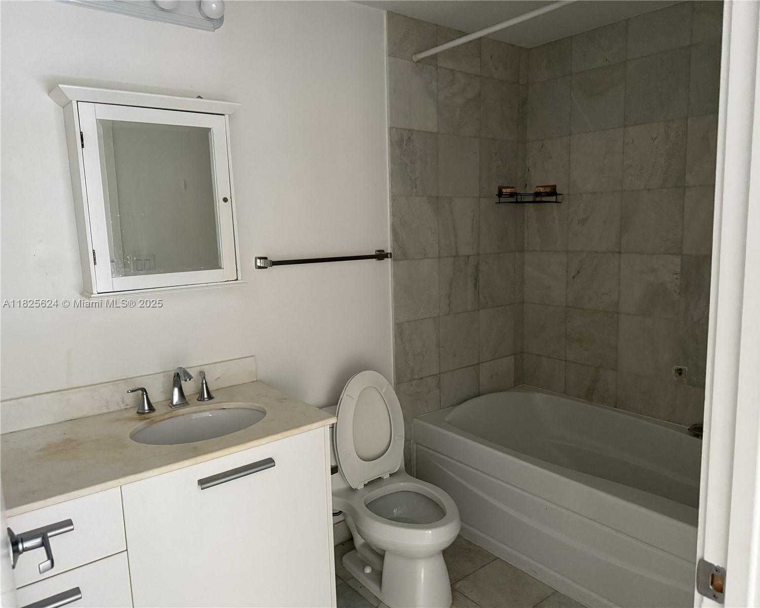 Small Image of 1060 BRICKELL AVE #415, Miami Number 4