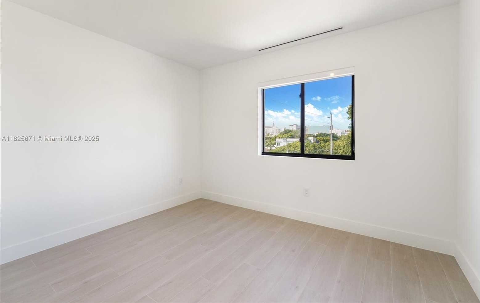 Small Image of 3345 SOUTH WEST 22ND TER #3349, Miami Number 11