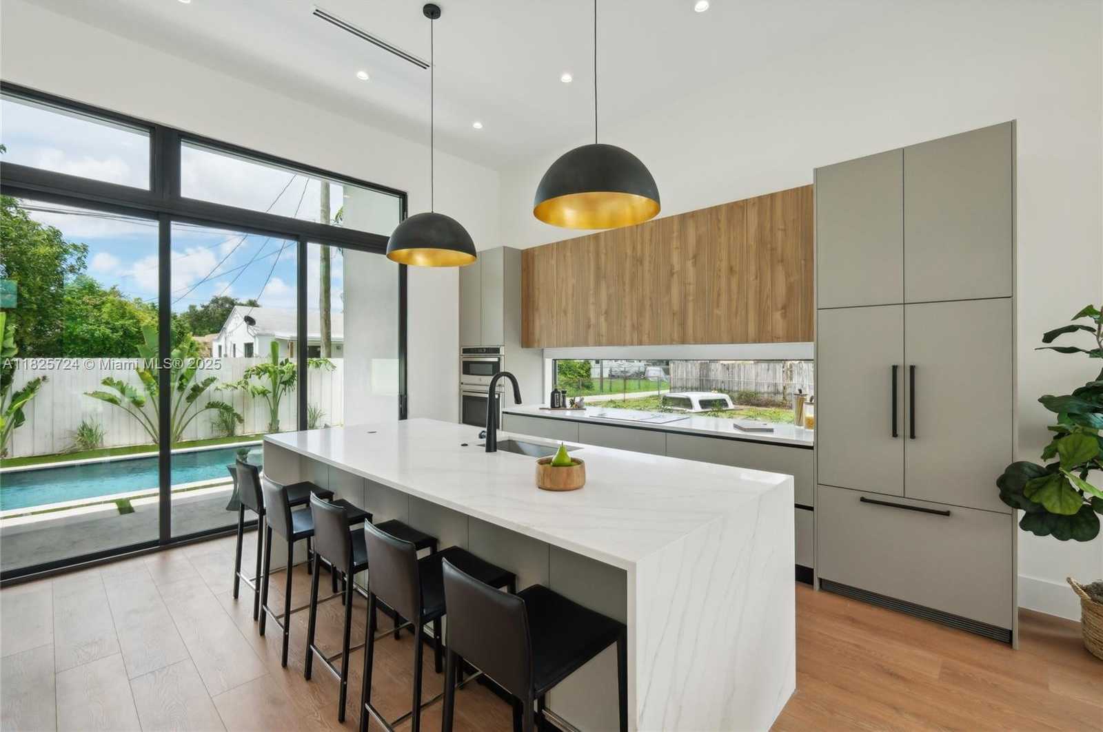 Small Image of 424 NORTH WEST 43RD ST #1, Miami Number 12