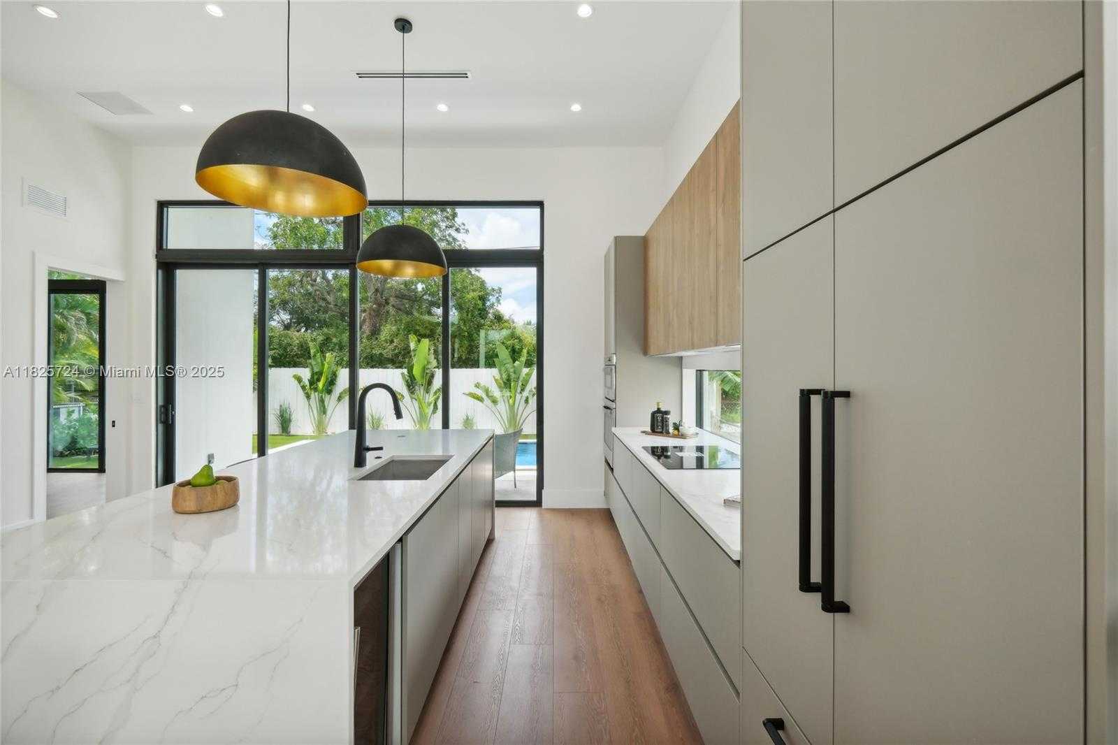 Small Image of 424 NORTH WEST 43RD ST #1, Miami Number 15