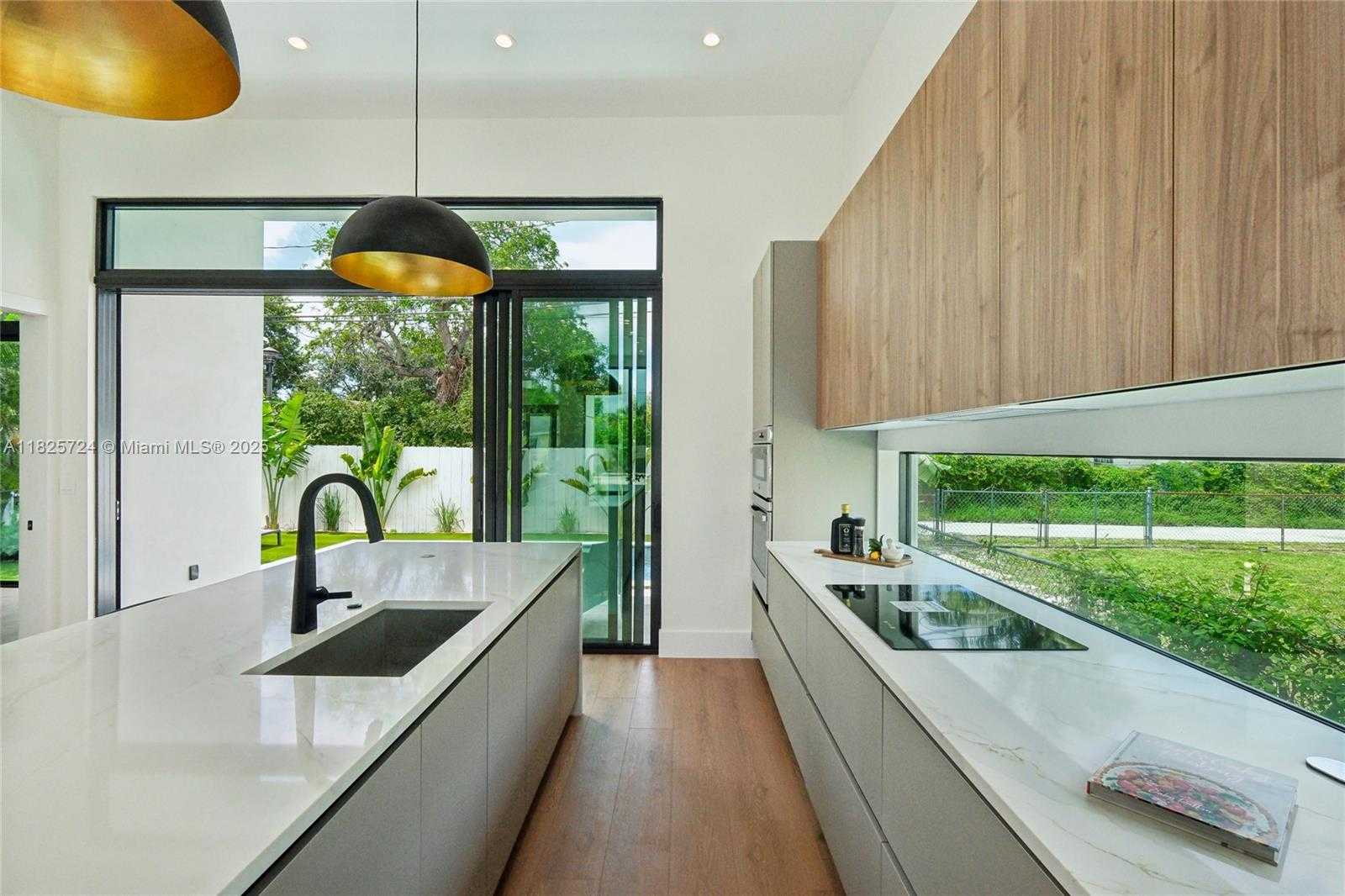 Small Image of 424 NORTH WEST 43RD ST #1, Miami Number 16