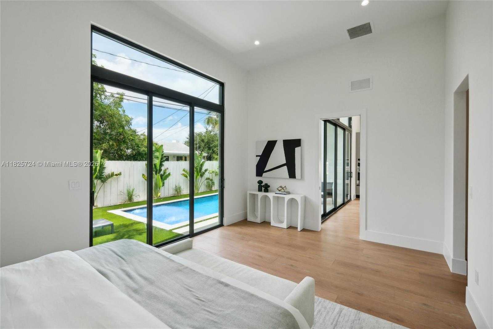 Small Image of 424 NORTH WEST 43RD ST #1, Miami Number 20