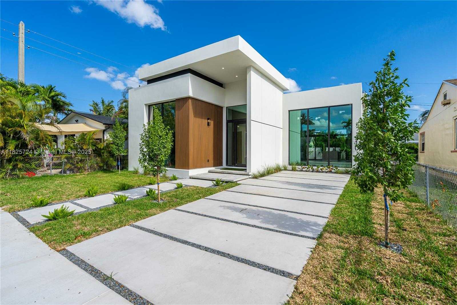 Small Image of 424 NORTH WEST 43RD ST #1, Miami Number 3