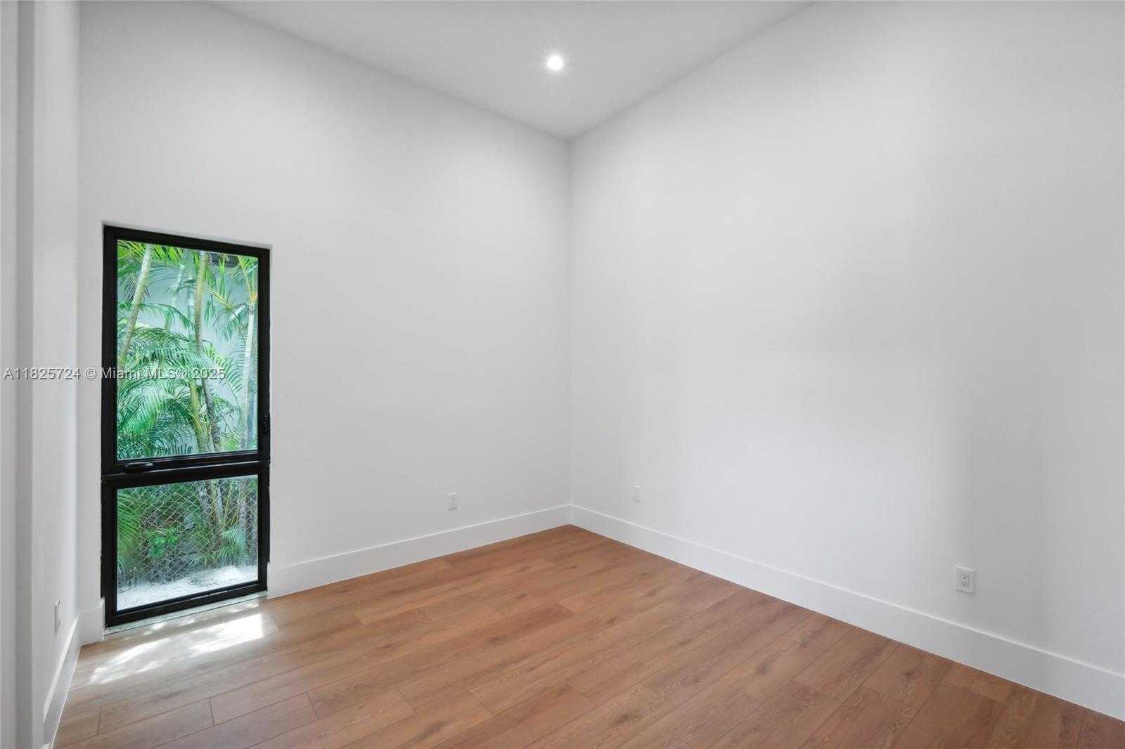 Small Image of 424 NORTH WEST 43RD ST #1, Miami Number 36