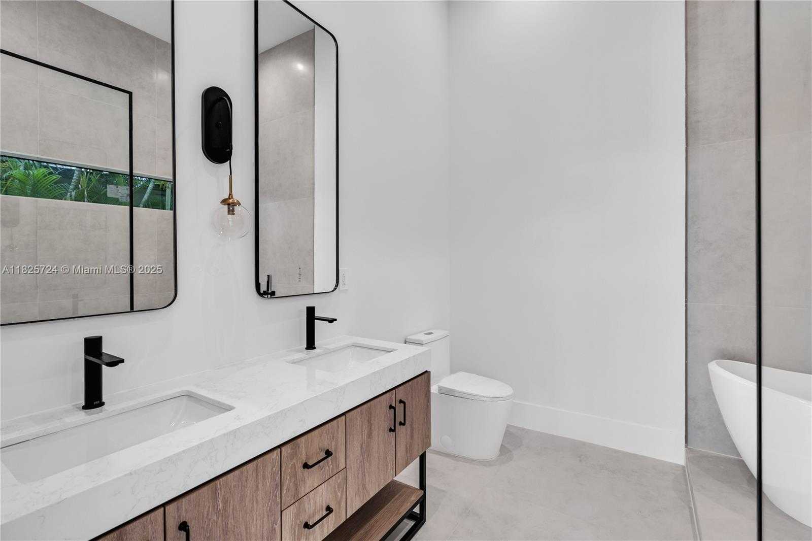 Small Image of 424 NORTH WEST 43RD ST #1, Miami Number 37