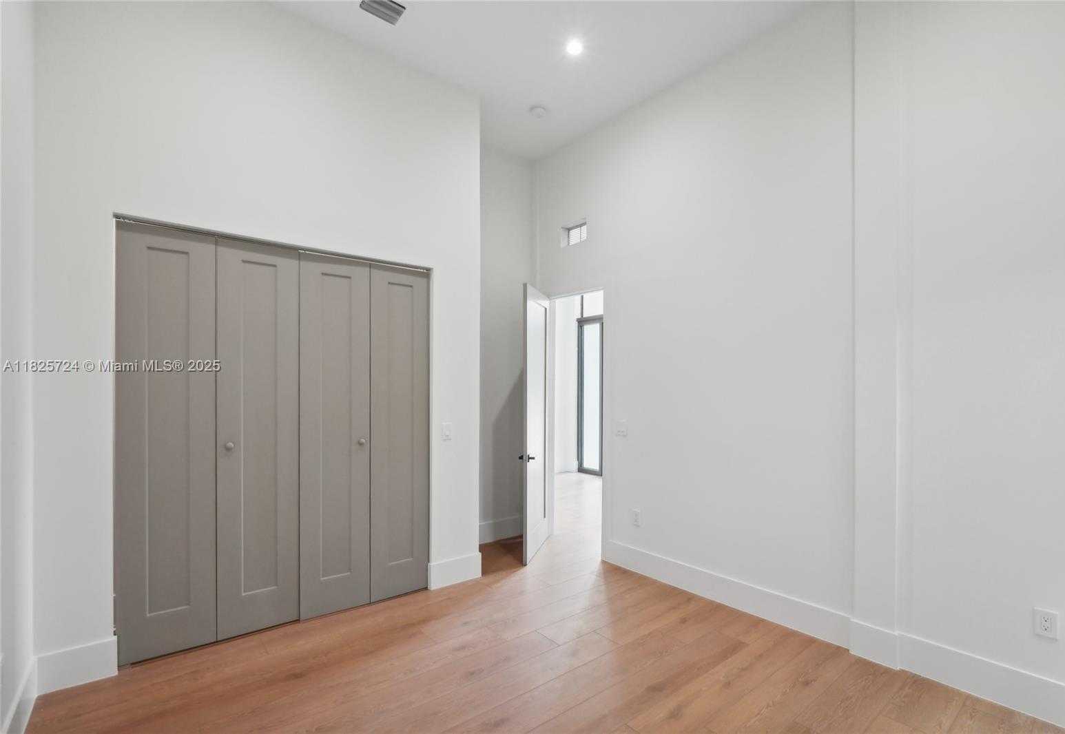 Small Image of 424 NORTH WEST 43RD ST #1, Miami Number 38