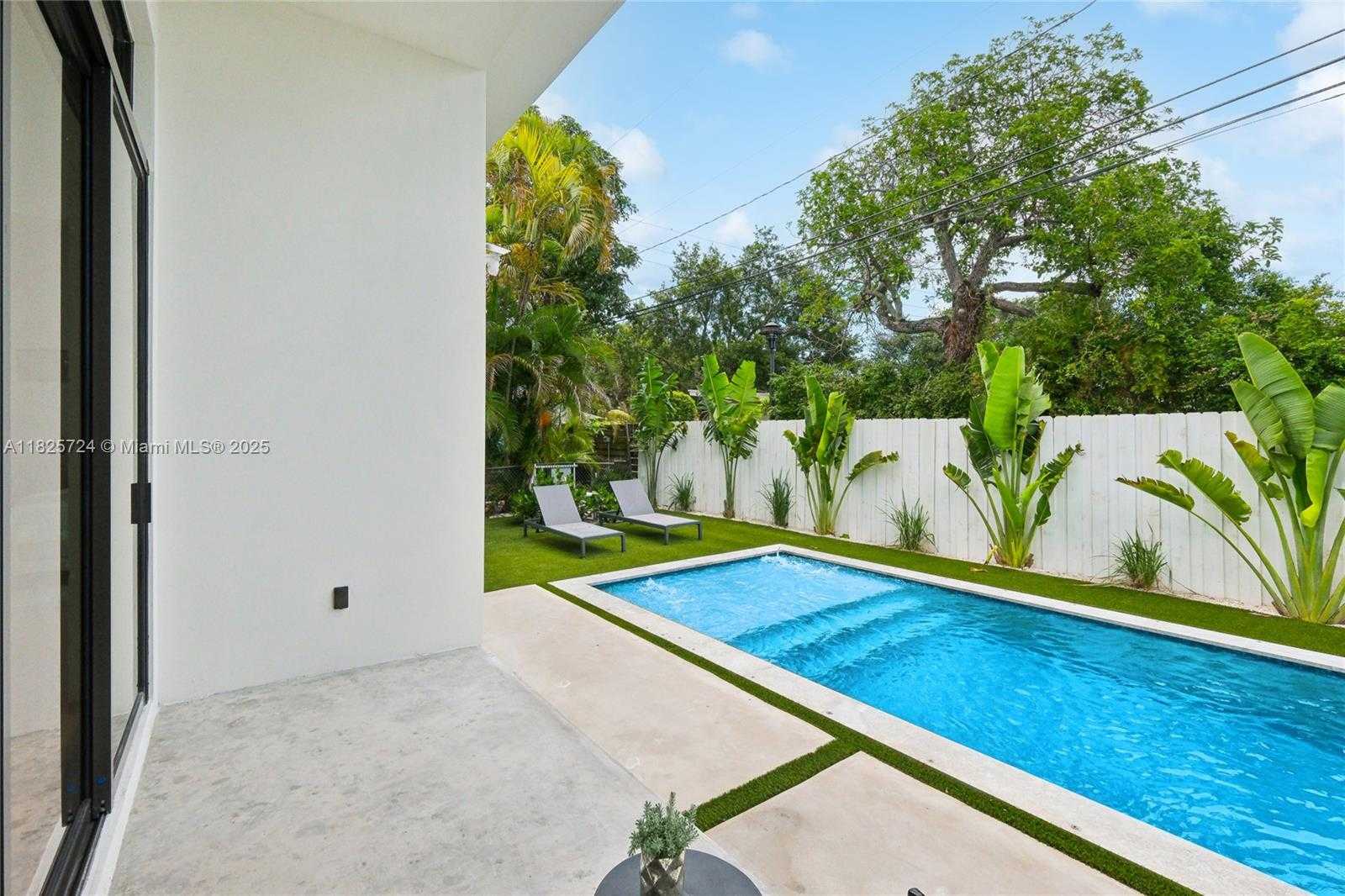 Small Image of 424 NORTH WEST 43RD ST #1, Miami Number 44