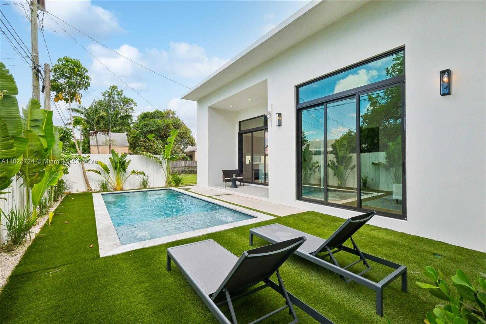 Small Image of 424 NORTH WEST 43RD ST #1, Miami Number 47