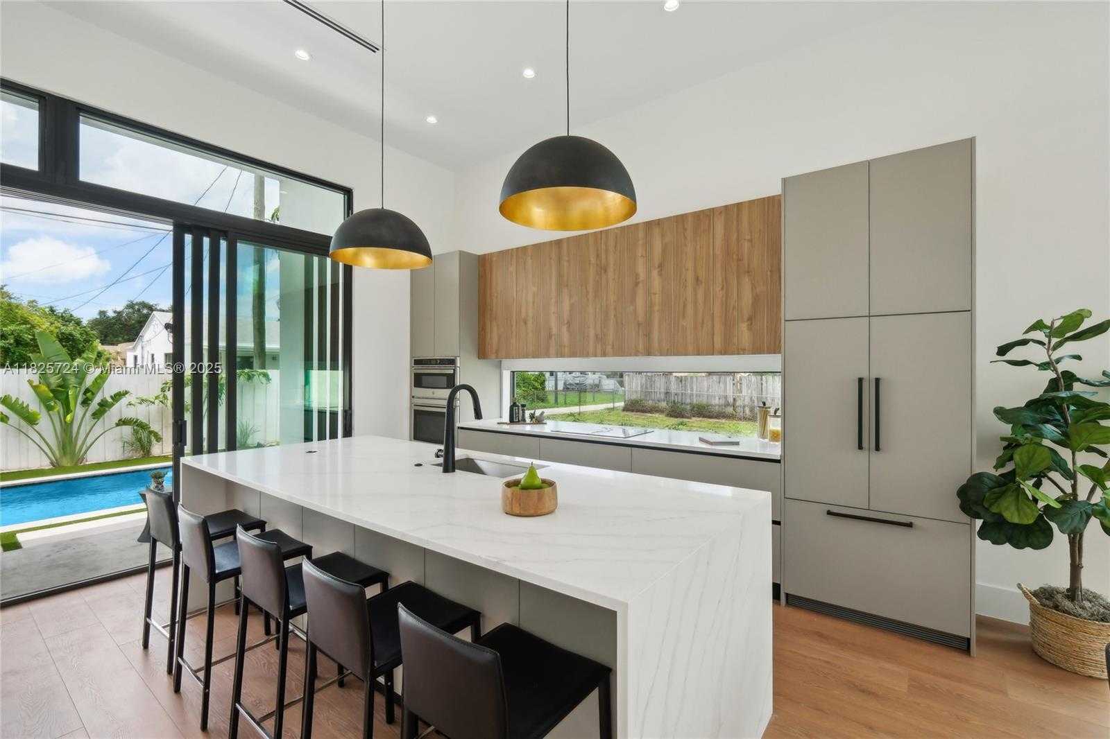 Small Image of 424 NORTH WEST 43RD ST #1, Miami Number 8