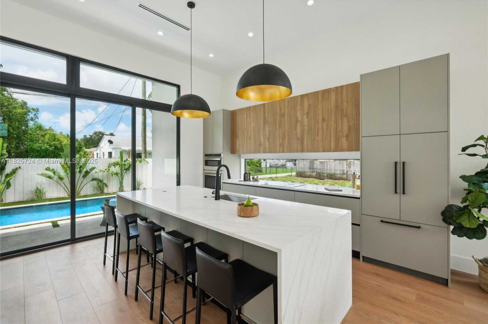 Small Image of 424 NORTH WEST 43RD ST #1, Miami Number 9