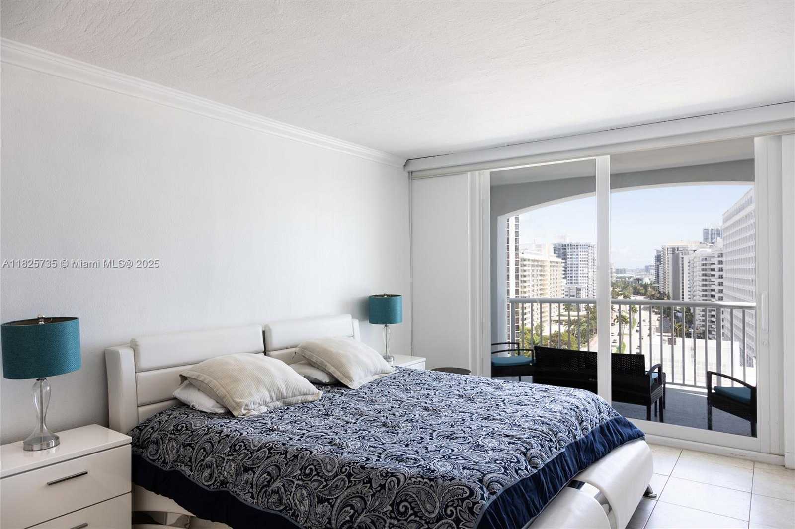 Small Image of 5401 COLLINS AVE #1111, Miami Beach Number 18