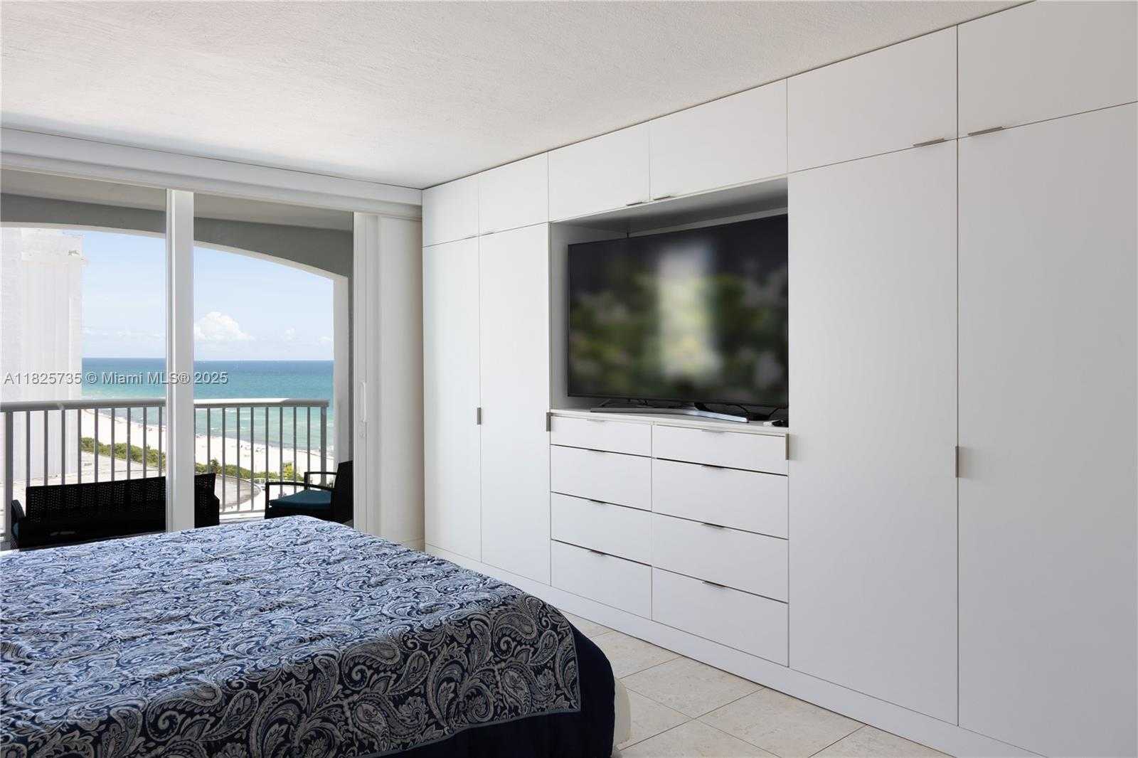 Small Image of 5401 COLLINS AVE #1111, Miami Beach Number 19