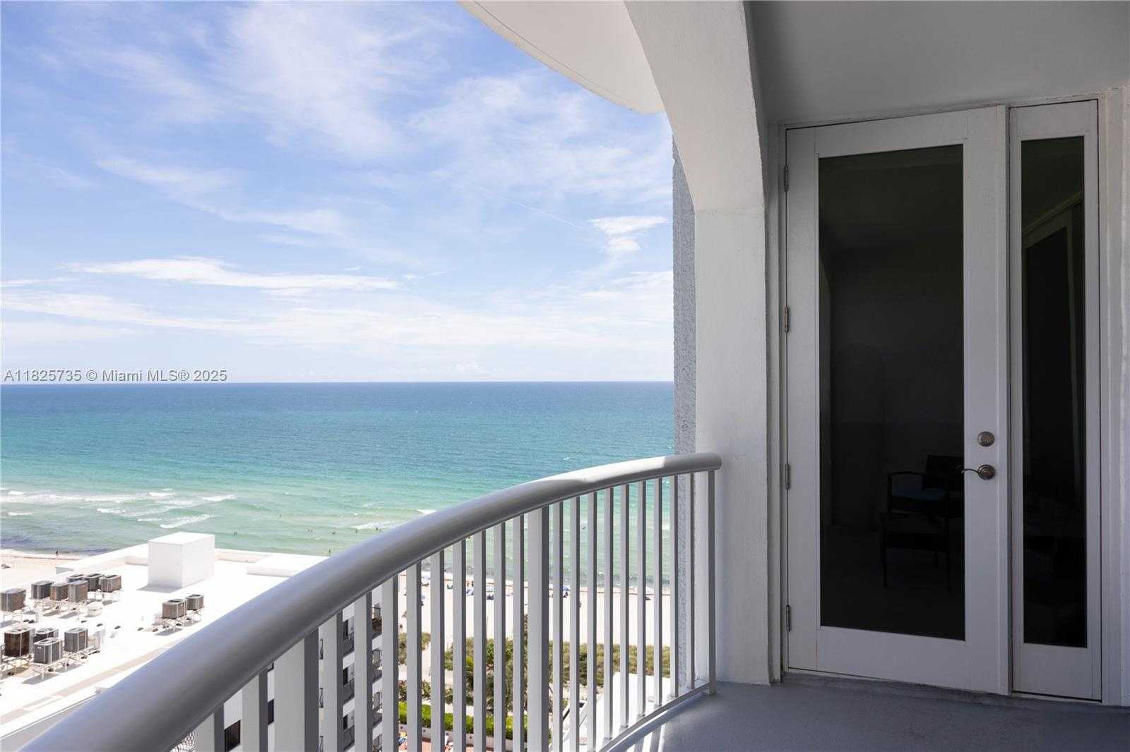 Small Image of 5401 COLLINS AVE #1111, Miami Beach Number 23