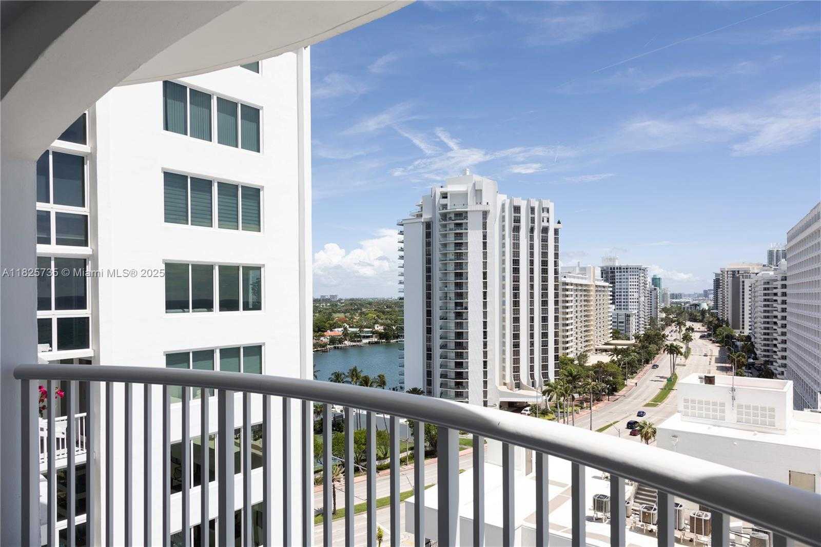 Small Image of 5401 COLLINS AVE #1111, Miami Beach Number 25