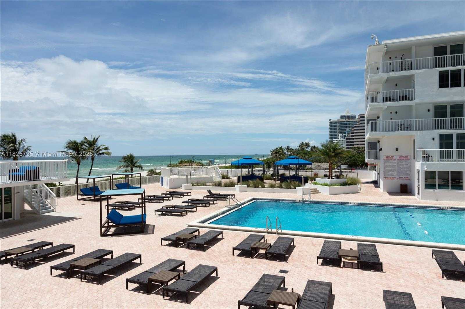 Small Image of 5401 COLLINS AVE #1111, Miami Beach Number 3
