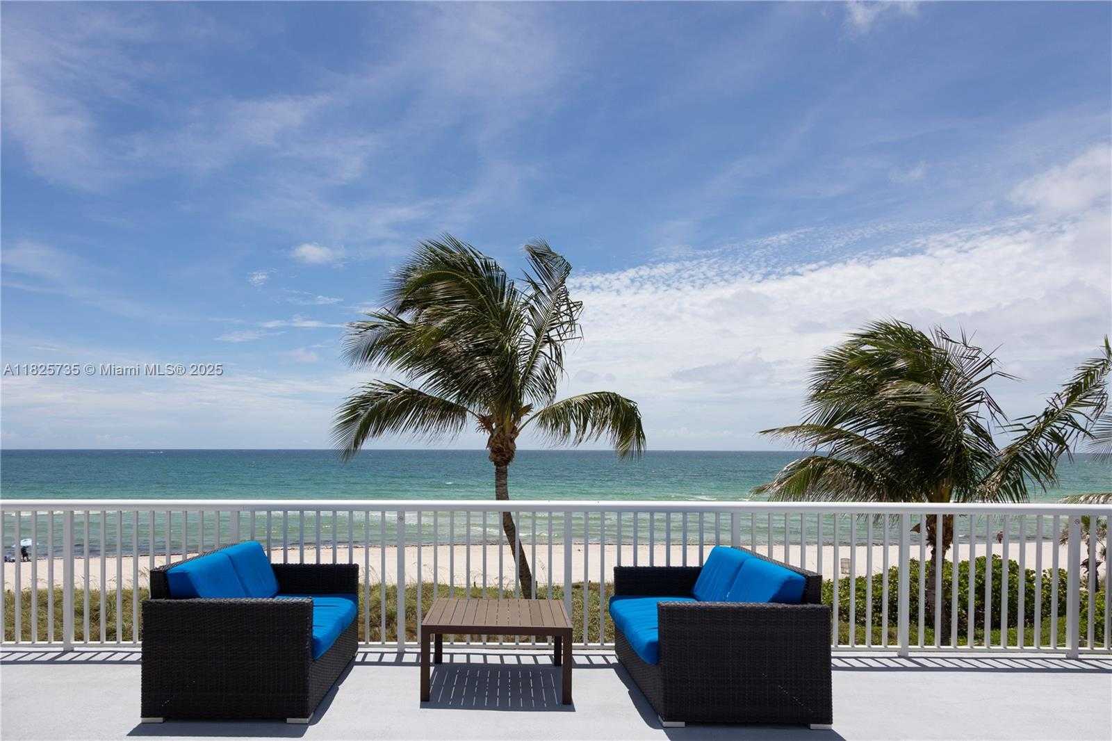 Small Image of 5401 COLLINS AVE #1111, Miami Beach Number 4