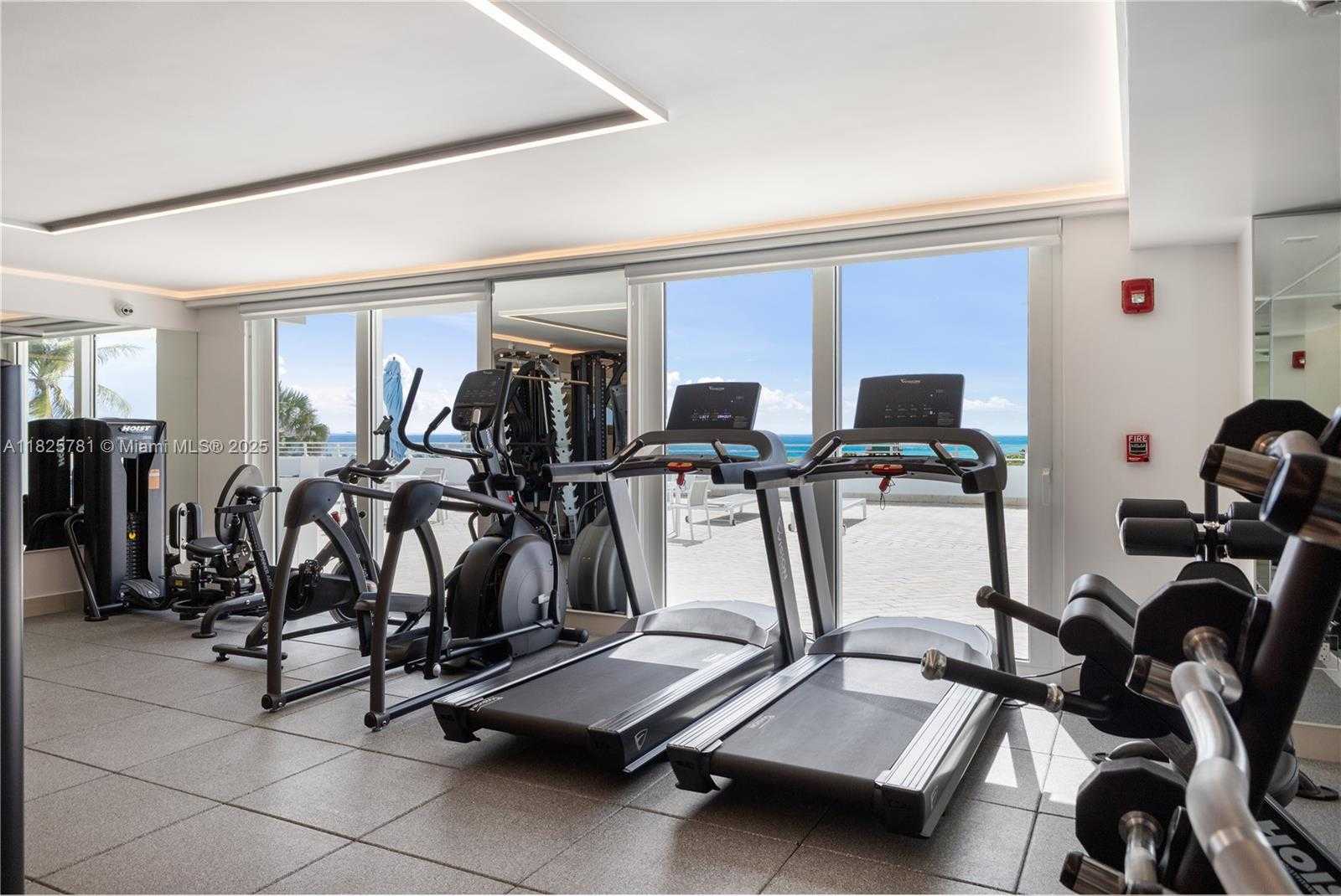 Small Image of 345 OCEAN DR #904, Miami Beach Number 26