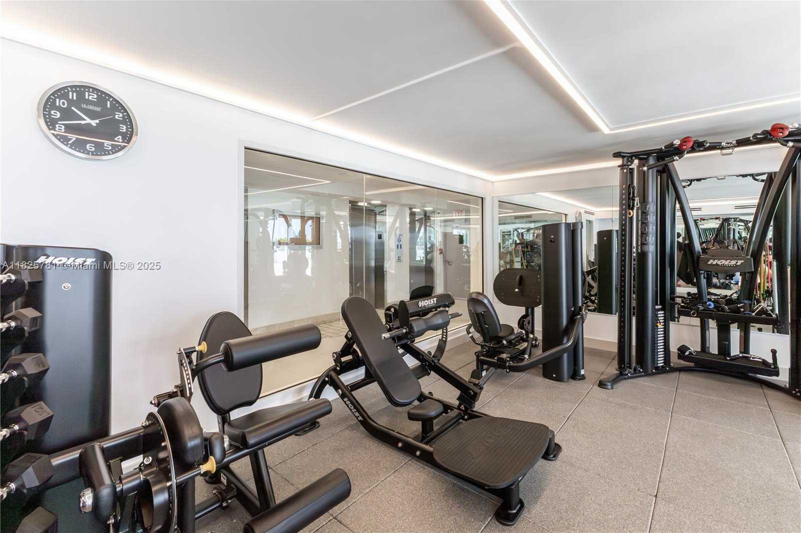 Small Image of 345 OCEAN DR #904, Miami Beach Number 29