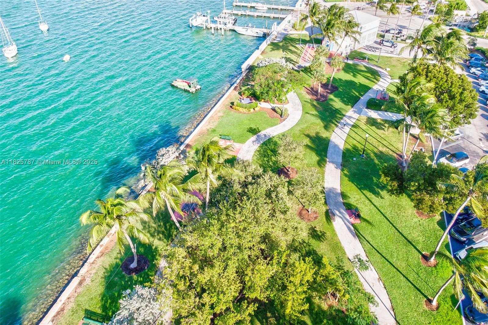 Small Image of 1701 SUNSET HARBOUR DR #L507, Miami Beach Number 17