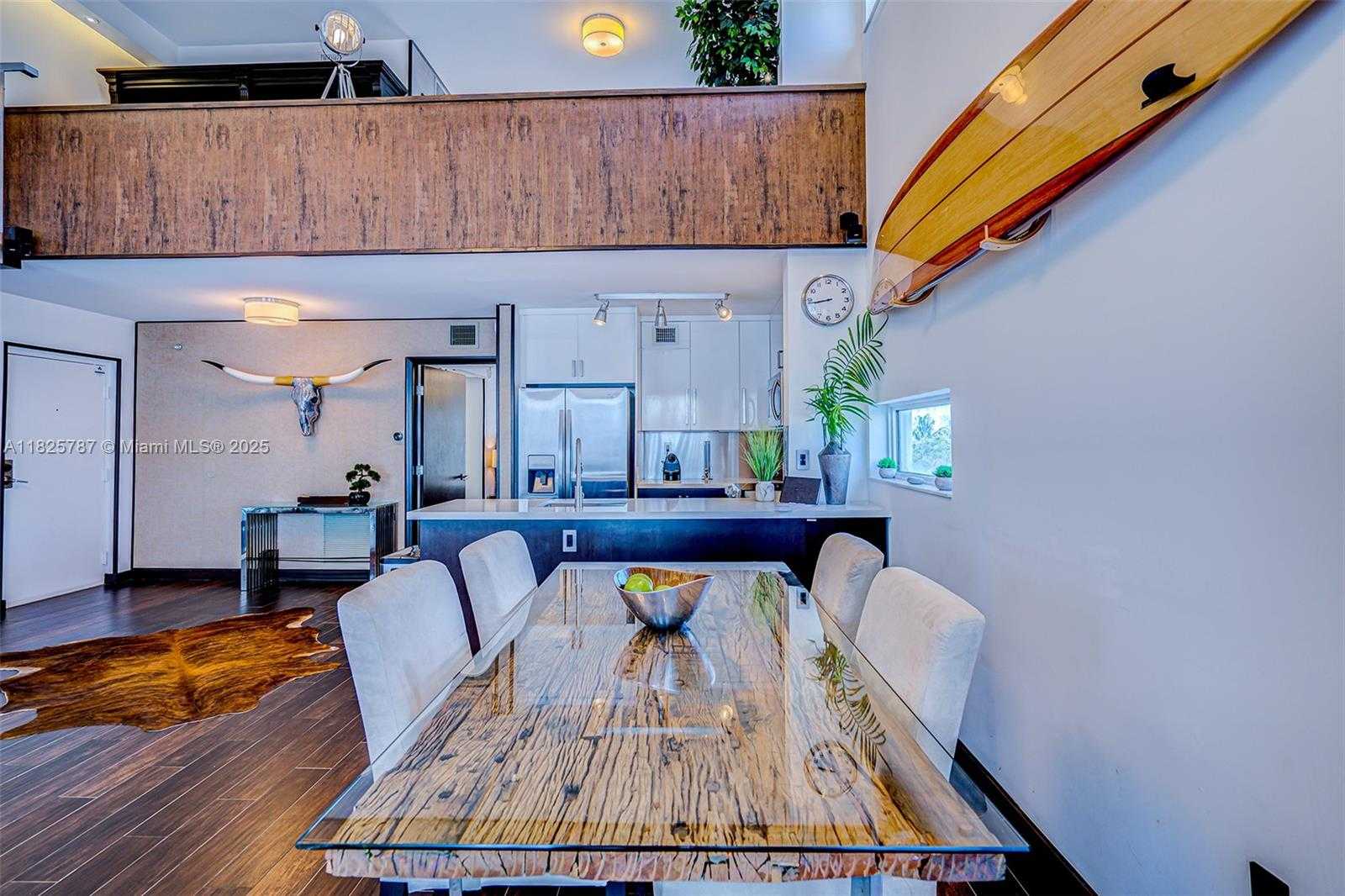 Small Image of 1701 SUNSET HARBOUR DR #L507, Miami Beach Number 5