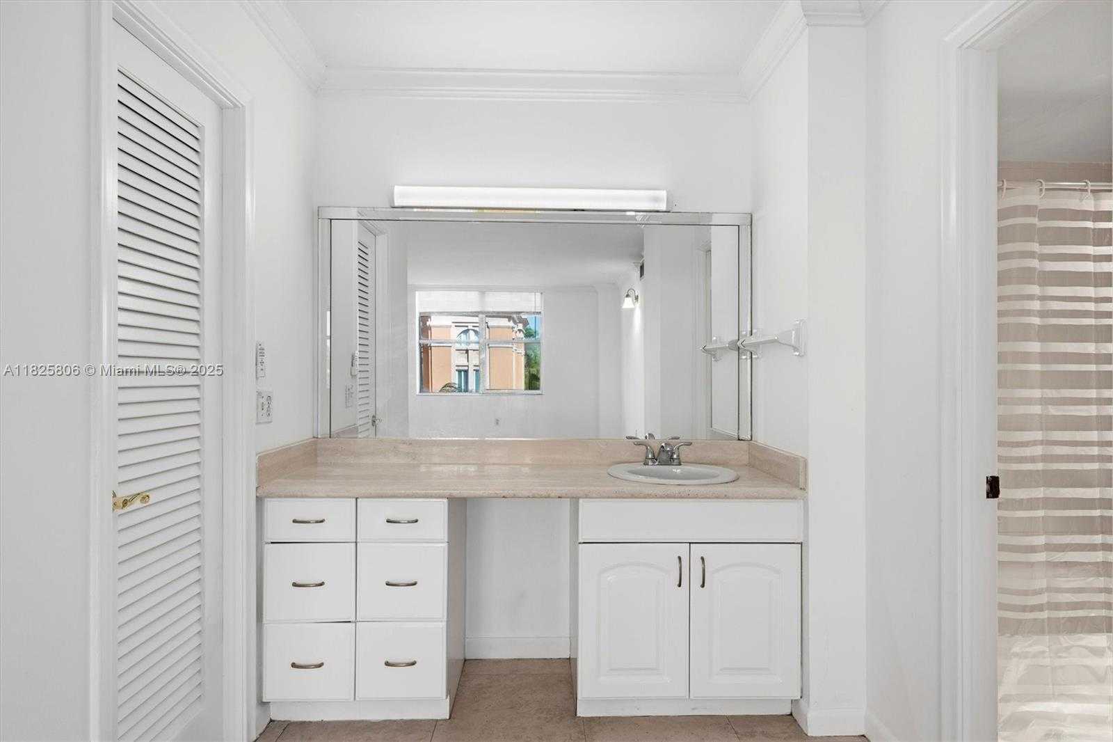 Small Image of 625 BILTMORE WAY #306, Coral Gables Number 16