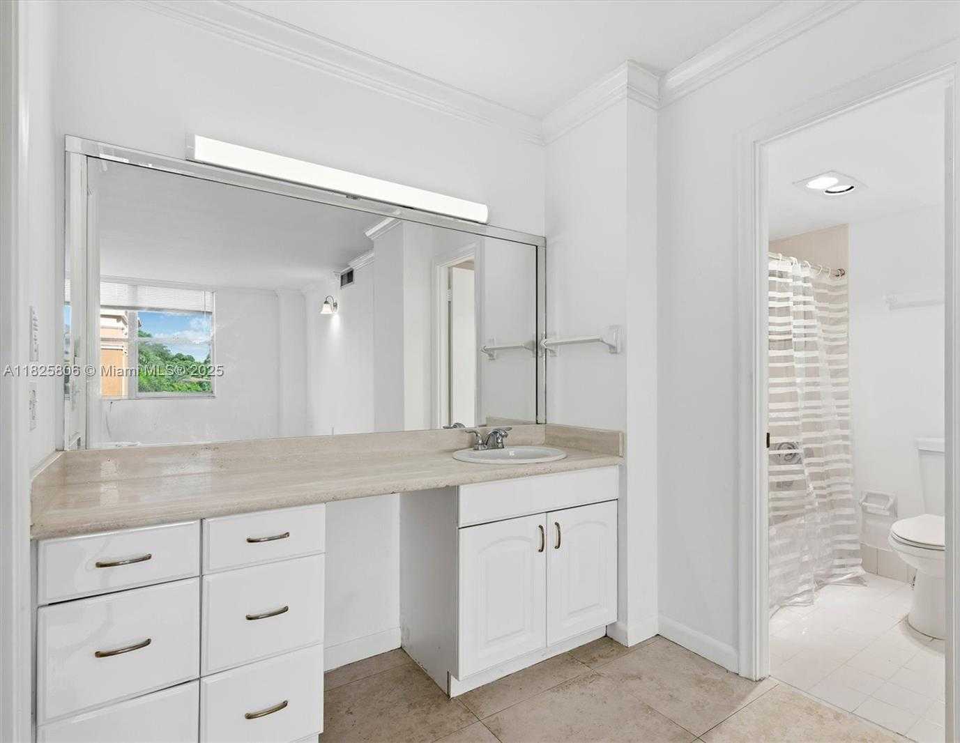 Small Image of 625 BILTMORE WAY #306, Coral Gables Number 18