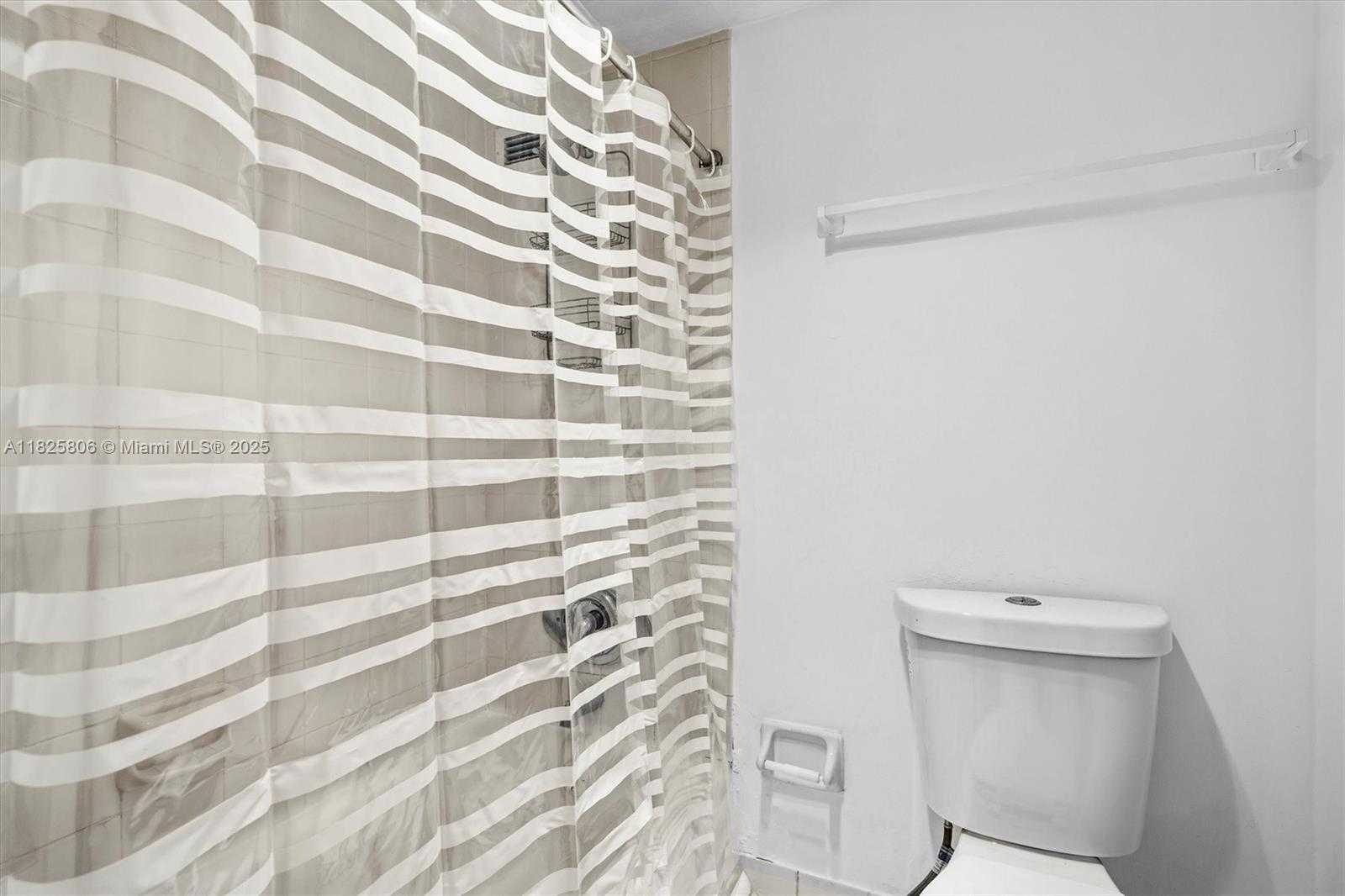 Small Image of 625 BILTMORE WAY #306, Coral Gables Number 19