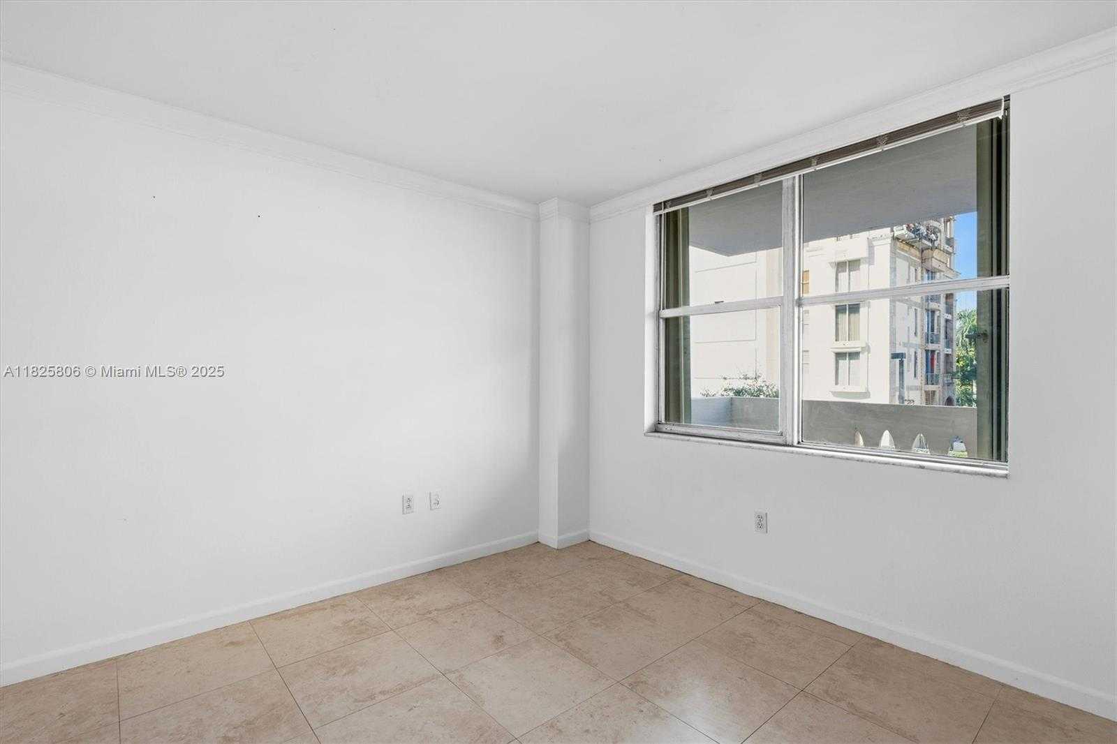 Small Image of 625 BILTMORE WAY #306, Coral Gables Number 27