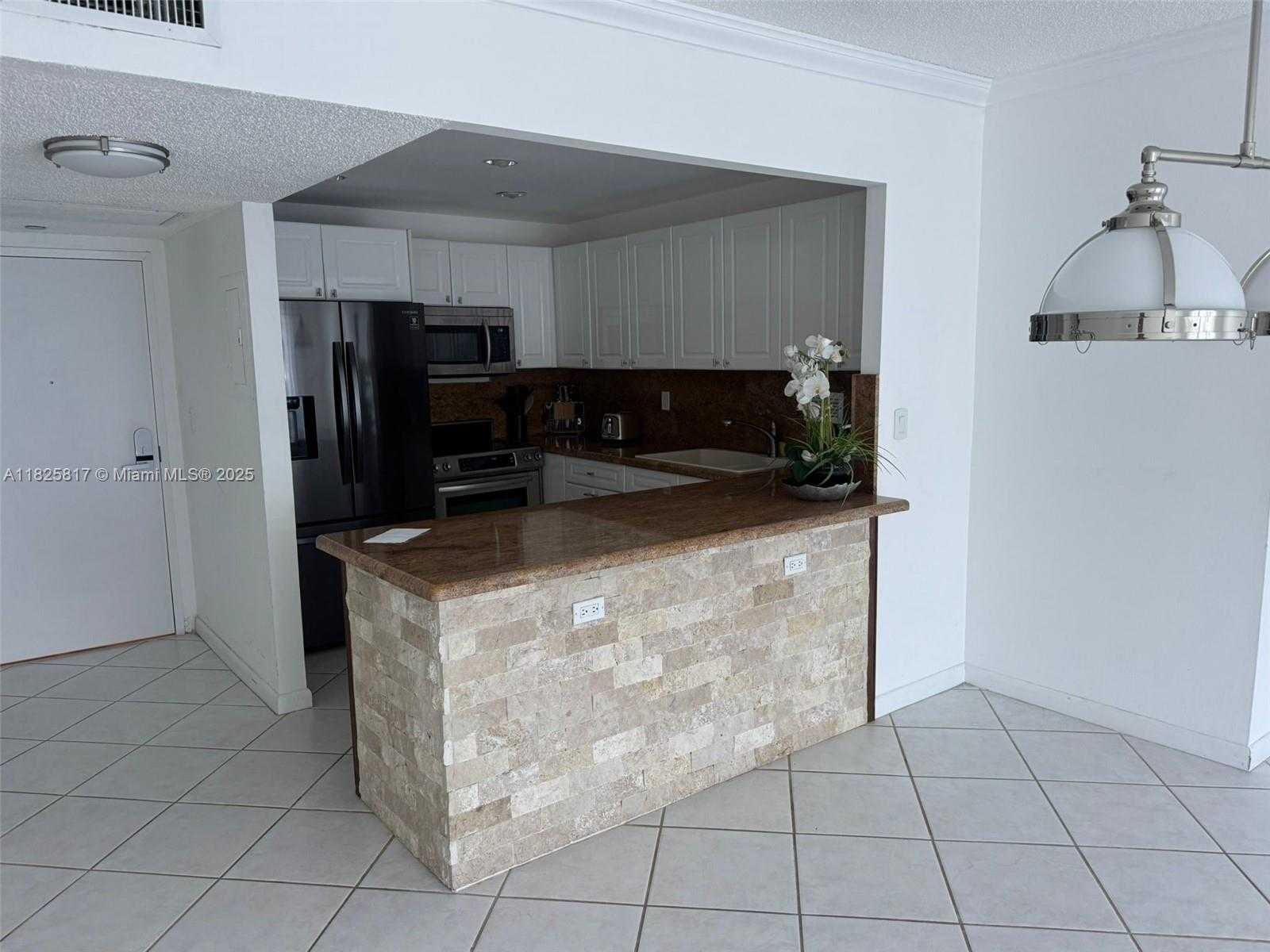 Small Image of 2301 COLLINS AVE #1418, Miami Beach Number 12