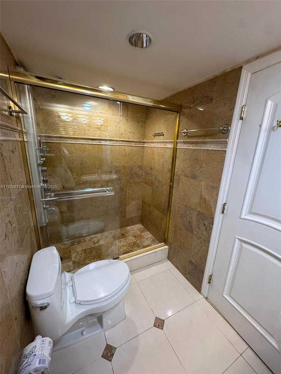 Small Image of 2301 COLLINS AVE #1418, Miami Beach Number 15