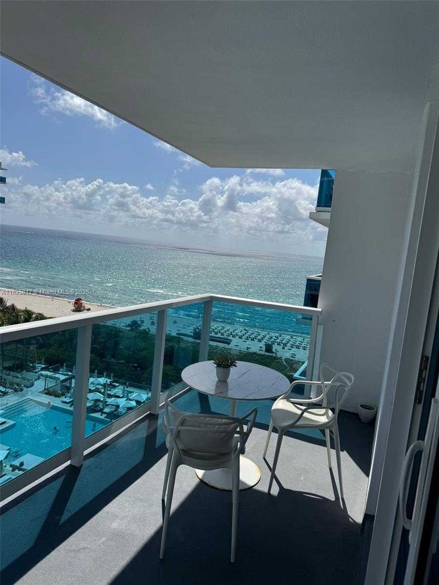 Small Image of 2301 COLLINS AVE #1418, Miami Beach Number 2