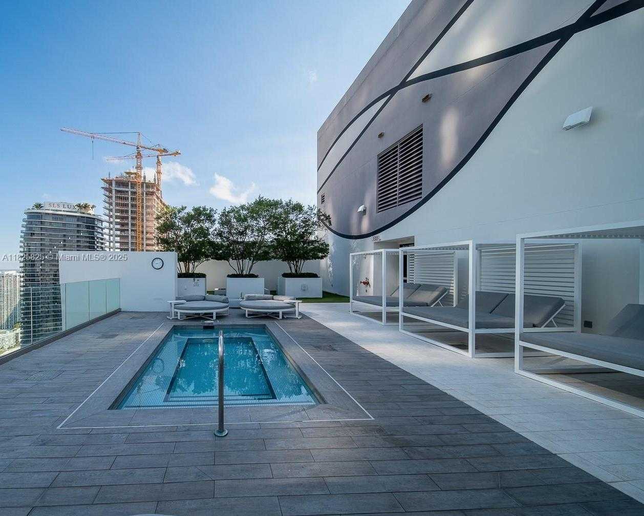 Small Image of Miami Number 18