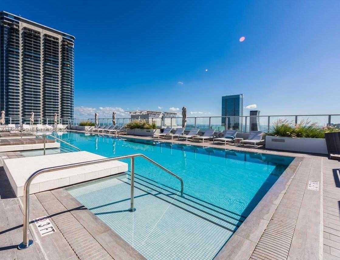 Small Image of Miami Number 21