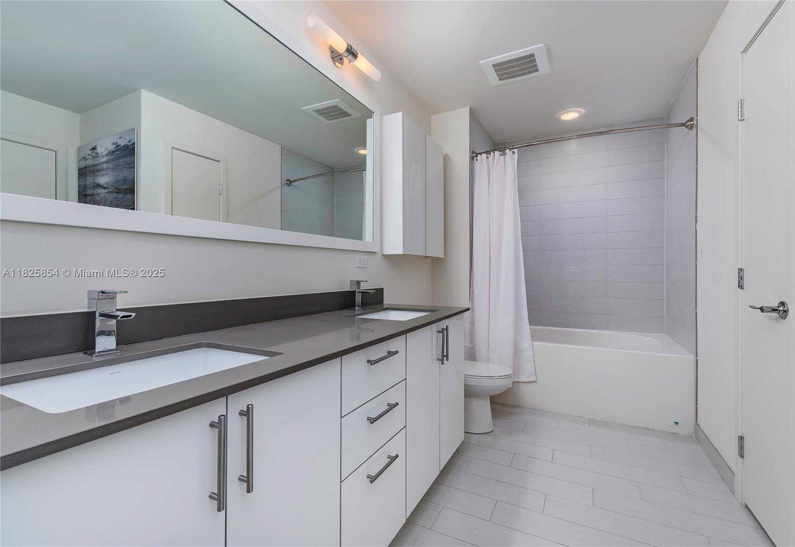 Small Image of 999 SOUTH WEST 1ST AVE #1712, Miami Number 18