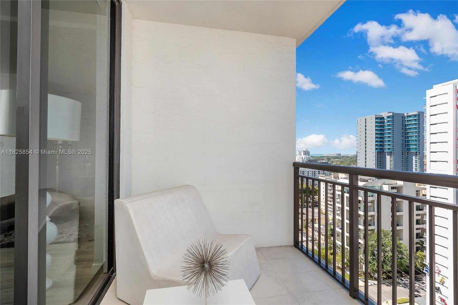 Small Image of 999 SOUTH WEST 1ST AVE #1712, Miami Number 19