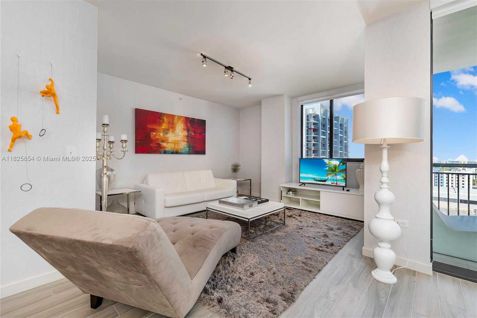 Small Image of 999 SOUTH WEST 1ST AVE #1712, Miami Number 7