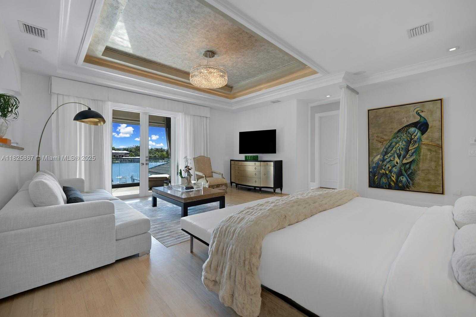 Small Image of 176 SOUTH HIBISCUS DR, Miami Beach Number 26