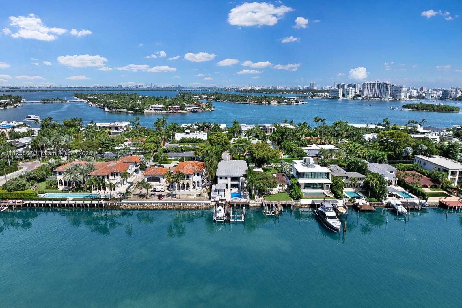 Small Image of 176 SOUTH HIBISCUS DR, Miami Beach Number 57