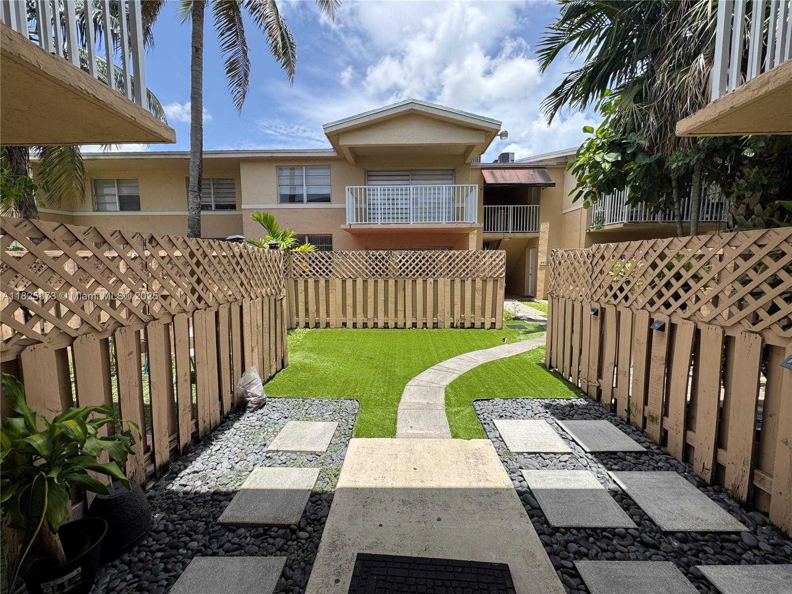Small Image of 4440 NORTH WEST 79TH AVE #2F, Doral Number 2