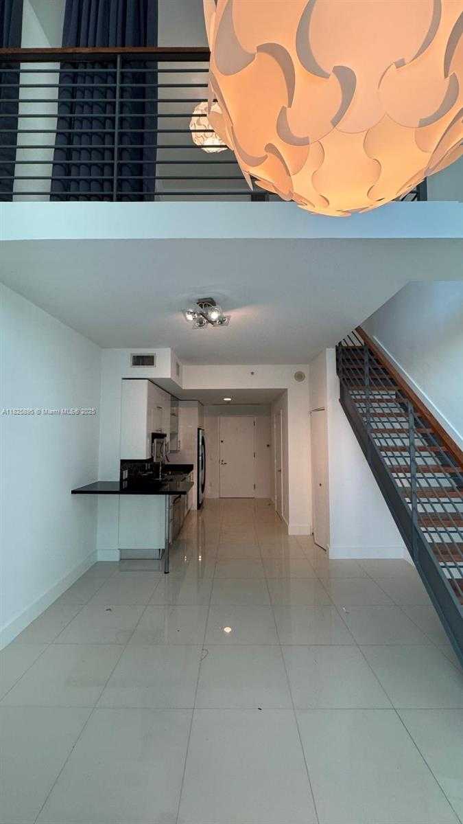 Imagen de Pequeño Objeto