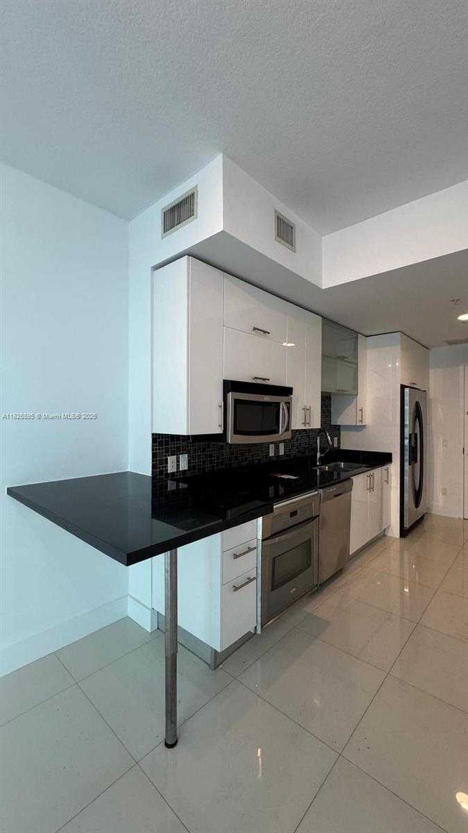 Imagen de Pequeño Objeto