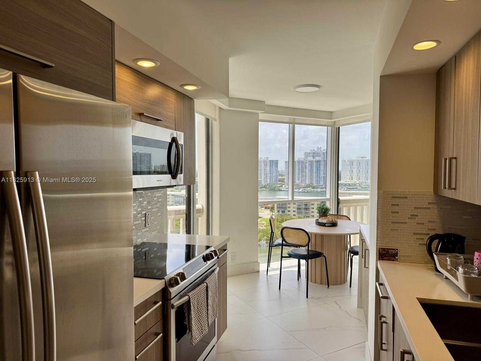 Small Image of 1000 ISLAND BLVD #1410, Aventura Number 10