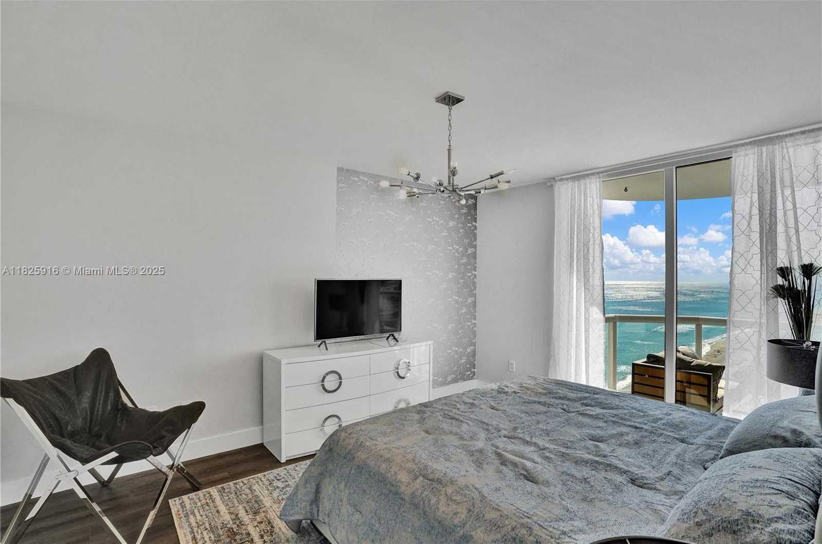 Small Image of 6365 COLLINS AVE #2207, Miami Beach Number 31