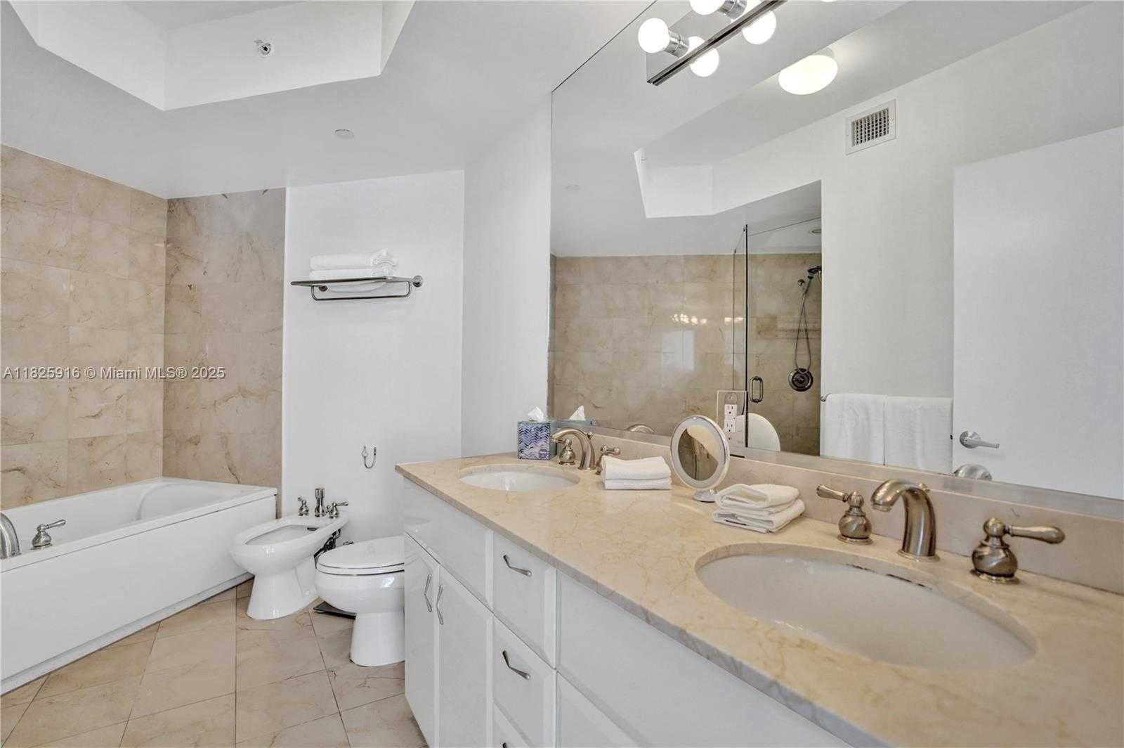 Small Image of 6365 COLLINS AVE #2207, Miami Beach Number 46