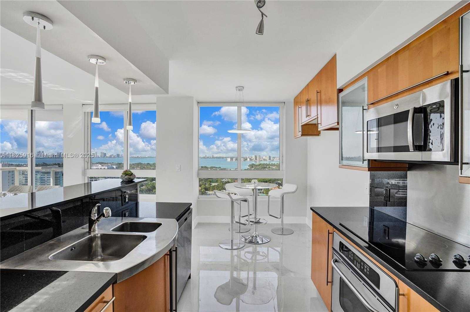 Small Image of 6365 COLLINS AVE #2207, Miami Beach Number 49