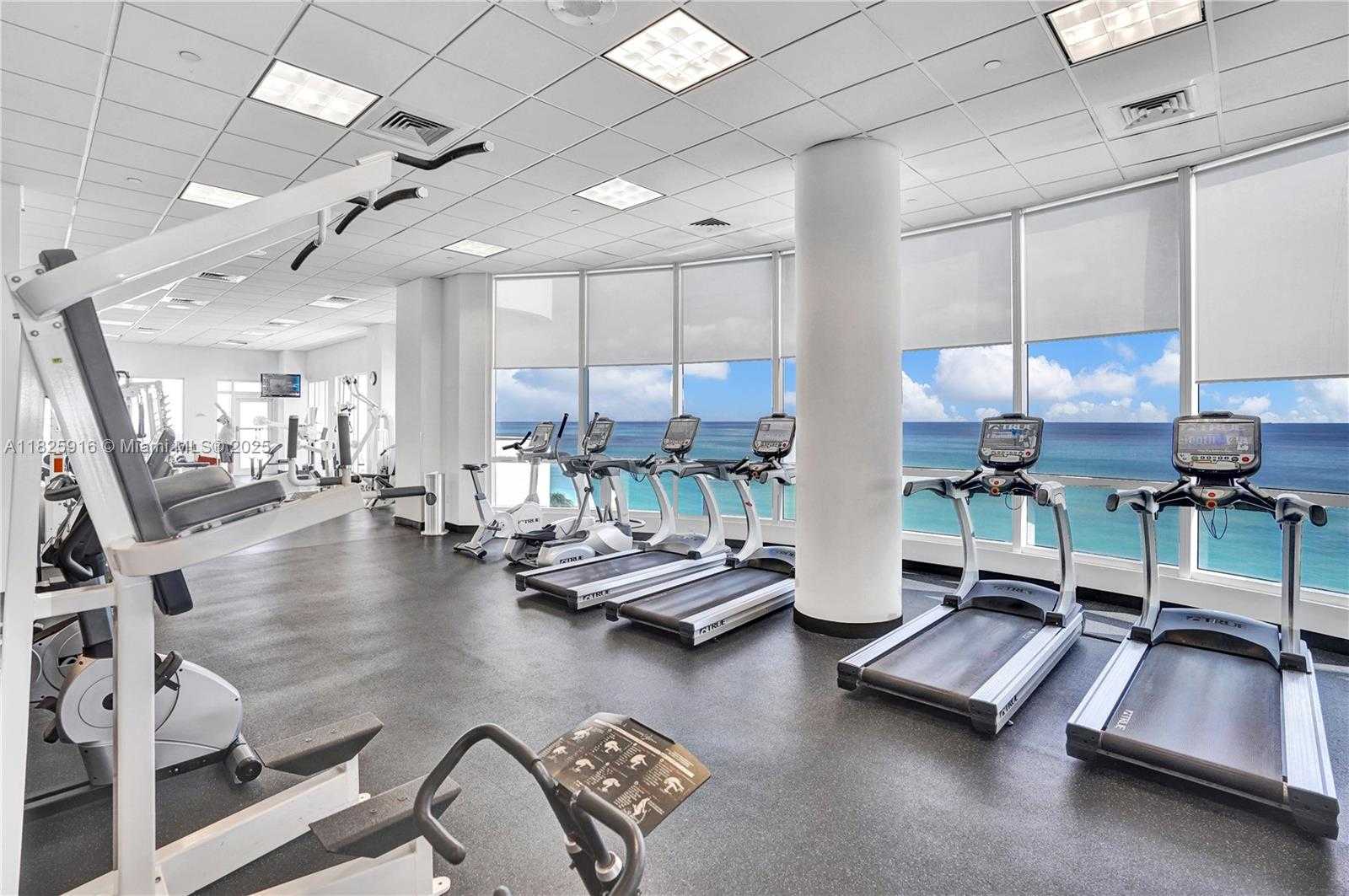 Small Image of 6365 COLLINS AVE #2207, Miami Beach Number 52