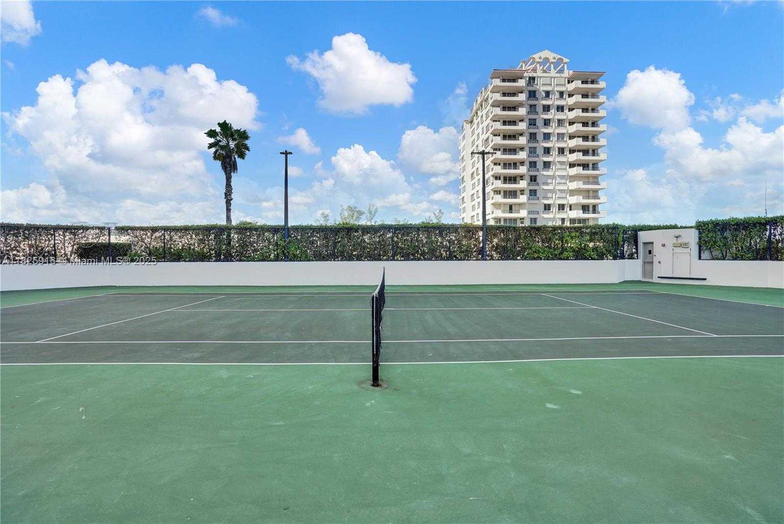Small Image of 6365 COLLINS AVE #2207, Miami Beach Number 56