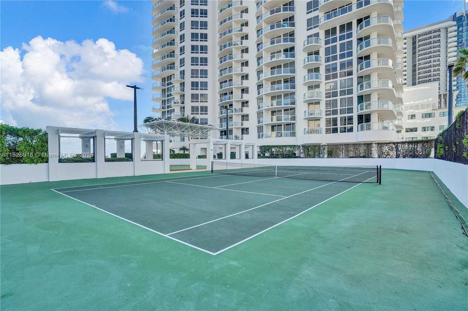 Small Image of 6365 COLLINS AVE #2207, Miami Beach Number 58