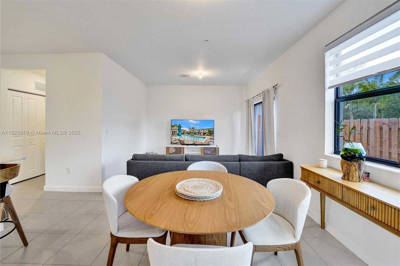 Small Image of 242 SOUTH WEST 159TH LN, Pembroke Pines Number 32